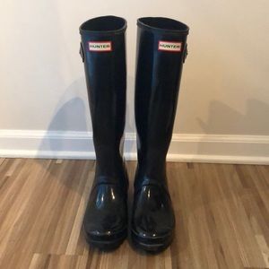 Glossy Black Hunter Boots